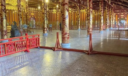 Huế lập hàng rào kính cường lực bảo vệ tại điện Thái Hòa