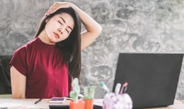 B&#224;i tập giảm căng thẳng, cải thiện tư thế tại b&#224;n l&#224;m việc