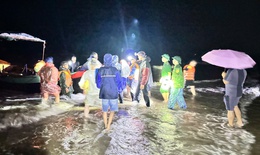 Lật thuyền trong đ&#234;m, một ngư d&#226;n mất t&#237;ch