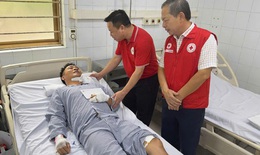 TƯ Hội Chữ thập đỏ Việt Nam hỗ trợ c&#225;c nạn nh&#226;n trong vụ lật t&#224;u tr&#234;n vịnh Hạ Long
