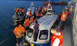 Bồi thường bảo hiểm hơn 14 tỉ đồng cho nạn nh&#226;n vụ lật t&#224;u ở Quảng Ninh