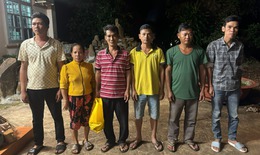 Bắt nh&#243;m người đ&#225;nh bạc bằng h&#236;nh thức c&#224;o r&#249;a