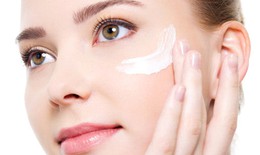 Mẹo khắc phục t&#236;nh trạng da kh&#244; ngay cả khi đ&#227; dưỡng ẩm