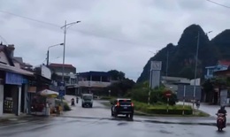 Phạt t&#224;i xế &#244; t&#244; biển xanh 19 triệu, trừ 4 điểm GPLX v&#236; đi v&#224;o đường ngược chiều