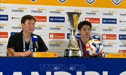 HLV Kim Sang Sik: Chức v&#244; địch lần n&#224;y ‘thực sự tuyệt vời’