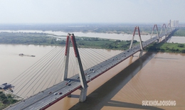 Cầu đẹp nhất Hà Nội sắp phân làn bằng hàng rào cứng