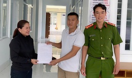 Người phụ nữ trả lại 100 triệu đồng cho người chuyển nhầm