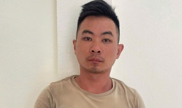 Trộm dao trong bếp, uy hiếp gia chủ cướp tiền