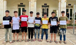 Lập nhóm trên Facebook, 8 trẻ vị thành niên rủ nhau mang hung khí đi đánh người