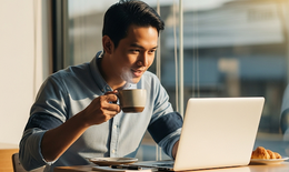 N&#234;n uống c&#224; ph&#234; v&#224;o thời điểm n&#224;o sau khi thức dậy?