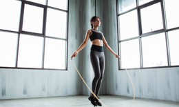 7 bài tập nhẹ nhàng giúp bạn khỏe đẹp, linh hoạt trong mùa hè