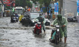 Miền Bắc và miền Trung bước vào đợt mưa dông dài ngày