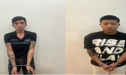 Đột k&#237;ch qu&#225;n karaoke, bắt quả tang nh&#243;m nh&#226;n vi&#234;n sử dụng ma t&#250;y