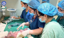 Mổ cấp cứu &#39;lấy thai&#39; th&#224;nh c&#244;ng cho sản phụ nặng gần 180kg