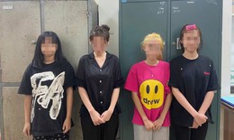 Nh&#243;m nữ sinh &#39;săn con mồi&#39; tr&#234;n mạng, dụ ra chỗ vắng để cướp t&#224;i sản

