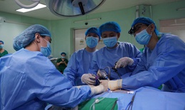 Một quả thận - hai cuộc đời: Người mẹ &#226;m thầm trao lại sự sống cho con