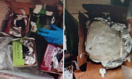 Hà Nội: Bắt gần 1 tạ ma tuý giấu trong thùng rượu vang