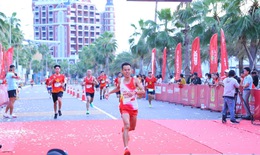 Hơn 3.000 vận động viên tham gia chạy 'Hành trình 80 năm vì An ninh Tổ quốc'