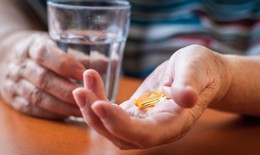 C&#243; n&#234;n uống dầu c&#225; mỗi ng&#224;y?