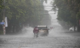 &#193;p thấp nhiệt đới sẽ g&#226;y mưa lớn cho c&#225;c tỉnh từ Thanh H&#243;a đến Huế