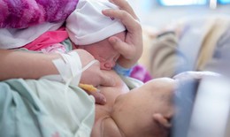 Nuôi con bằng sữa mẹ ở vùng dân tộc thiểu số và miền núi