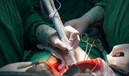 Người đ&#224;n &#244;ng mắc ung thư gan hồi sinh nhờ c&#244;ng nghệ hiện đại lần đầu đầu thực hiện ở Đồng bằng s&#244;ng Cửu Long