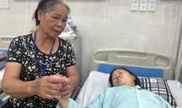 Người mẹ đơn thân dân tộc Tày mờ hai mắt vì bệnh nặng cầu xin sự giúp đỡ của cộng đồng