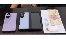 Bắt kẻ trộm, ph&#225;t hiện &#39;chủ nh&#226;n&#39; của chiếc điện thoại cũng đi ăn trộm