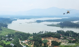 Đồng M&#244; tuyệt đẹp nh&#236;n từ &#244; cửa trực thăng