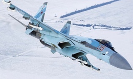 Nga điều Su-35 yểm trợ phi đội n&#233;m bom &#225;p đảo bầu trời Ukraine