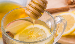 3 lý do bạn nên uống nước chanh mật ong mỗi sáng