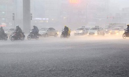 Vùng núi Bắc Bộ tiếp diễn mưa dông, nắng nóng gay gắt ở đồng bằng