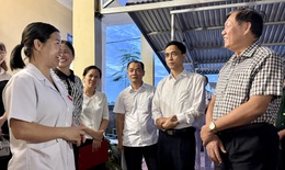 Thứ trưởng Đỗ Xu&#226;n Tuy&#234;n khảo s&#225;t việc triển khai c&#244;ng t&#225;c y tế theo m&#244; h&#236;nh ch&#237;nh quyền địa phương 2 cấp tại Điện Bi&#234;n