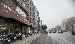 Giá nhà mặt phố Hà Nội 'leo thang': Có nơi rao bán hơn 2 tỷ đồng/m²