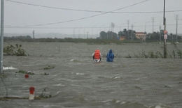 Xuất hiện hai v&#249;ng kh&#237; &#225;p tr&#234;n biển, c&#243; khả năng mạnh l&#234;n th&#224;nh b&#227;o