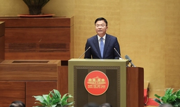 Ph&#243; Thủ tướng L&#234; Th&#224;nh Long l&#224;m r&#245; kinh ph&#237; để người d&#226;n được miễn viện ph&#237; mức cơ bản
