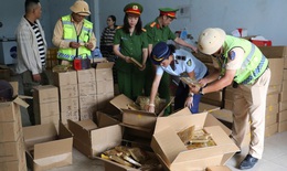 Gần 4.200 b&#225;nh Trung thu kh&#244;ng r&#245; nguồn gốc bị ph&#225;t hiện tại Nghệ An