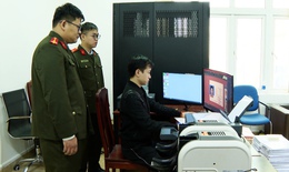 B&#243;c gỡ đường d&#226;y l&#224;m giả giấy tờ quy m&#244; lớn do 9X cầm đầu