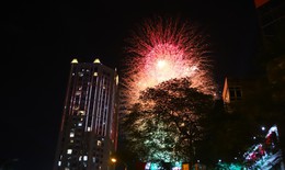Trời đêm Hà Nội rực sáng với 6 trận địa pháo hoa tầm cao mừng 80 năm Quốc khánh 2/9