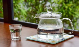 Kh&#225;m ph&#225; t&#225;c dụng của nước ấm đối với cơ thể