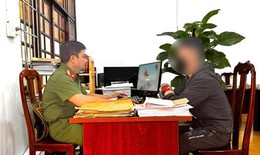 Thanh ni&#234;n 17 tuổi dựng kịch bản &#39;gi&#250;p lấy lại tiền&#39;, lừa 325 người