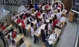 Cô giáo bị học sinh hành hung ngay trong lớp học ở Hà Nội