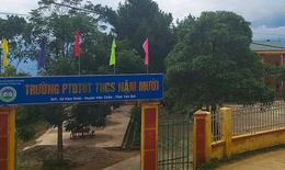 2 anh em ruột tử vong do cổng trường đổ v&#224;o người