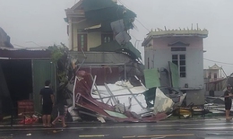 D&#244;ng lốc ở Hưng Y&#234;n l&#224;m 2 người tử vong, 9 người bị thương