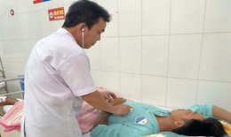 Bộ Y tế y&#234;u cầu chuẩn bị nh&#226;n lực, phương tiện vận chuyển, đảm bảo kh&#244;ng gi&#225;n đoạn kh&#225;m chữa bệnh trong b&#227;o số 10