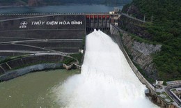 Mở cửa xả lũ thủy điện H&#242;a B&#236;nh ứng ph&#243; với mưa lớn sau b&#227;o số 10