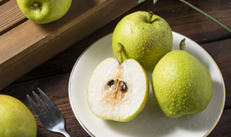 5 loại quả m&#249;a thu tốt cho người bị t&#225;o b&#243;n