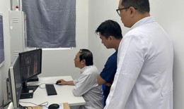 BV Bình Dân cử chuyên gia giỏi ra Côn Đảo cứu nam sinh 17 tuổi chấn thương nặng