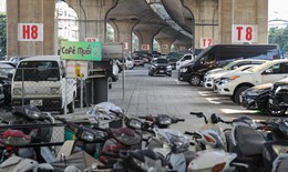 Sau vụ cháy 500 xe máy, hàng trăm phương tiện vẫn nằm dưới gầm cầu Vĩnh Tuy: Chính quyền nói gì?