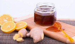 Công thức trà gừng chanh mật ong thải độc cơ thể
